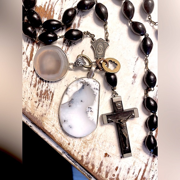 Vintage Black Bead Rosary with Precious Gemstone Fall Charms & 925 Bracelet - Picture 4 of 9